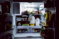 Schlechte Gerüche im Kühlschrank entfernen