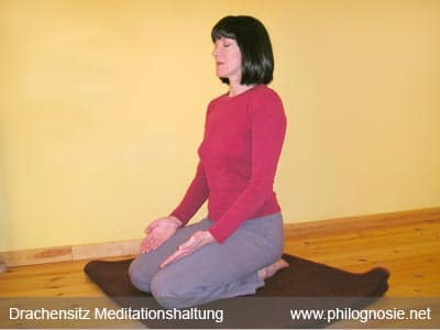 Drachensitz Asana Meditationshaltung