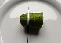 Kalte Platten dekorieren - Gurke garnieren selbst gemacht 2