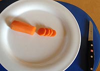 Kalte Platte dekorieren - mit Karotten garnieren Tipp 1