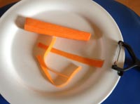 Kalte Platte dekorieren - Karotten garnieren Party-Tipp 1