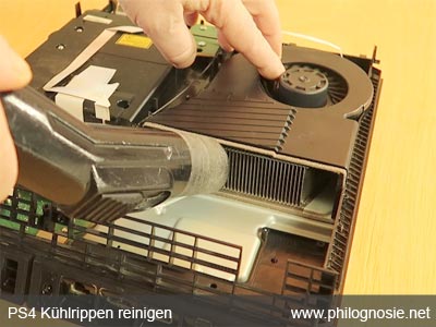 PS4 Kühlrippen reinigen