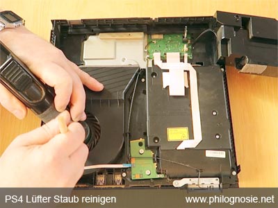 PS4 Lüfter reinigen