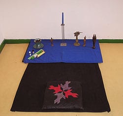 Meditieren lernen einen Meditationsplatz gestalten