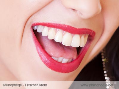 Mundpflege: Zunge reinigen für frischen Atem