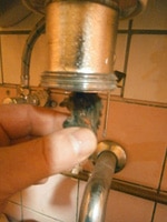 Waschbecken verstopft Abflußstutzen selbst reinigen