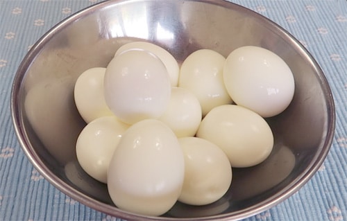schöne Eier perfekt schälen pellen