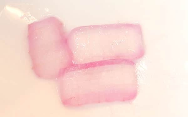 rosa Aloe Vera Gel bei Wachstumsstress