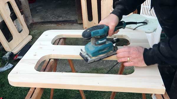 Holztisch schleifen Schwingschleifer