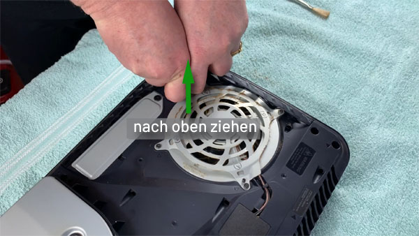 Seitenleiste PS5 reinigen entfernen