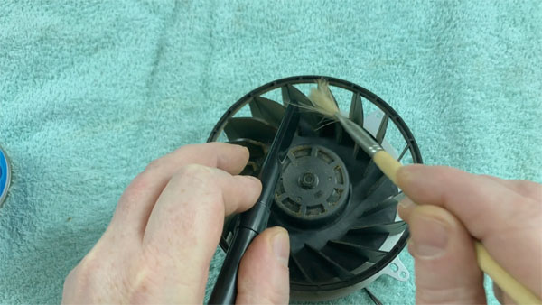 PS5 Lüfter reinigen