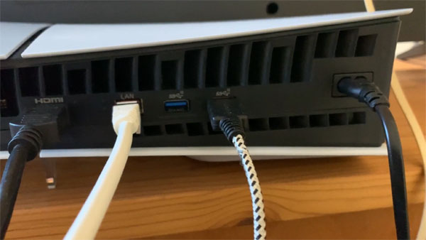 PS5 vor dem Einrichten richtig verkabeln