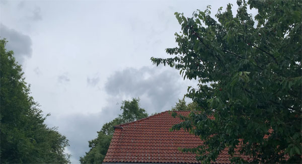 Solarmodul Reinigung bewölkter Himmel